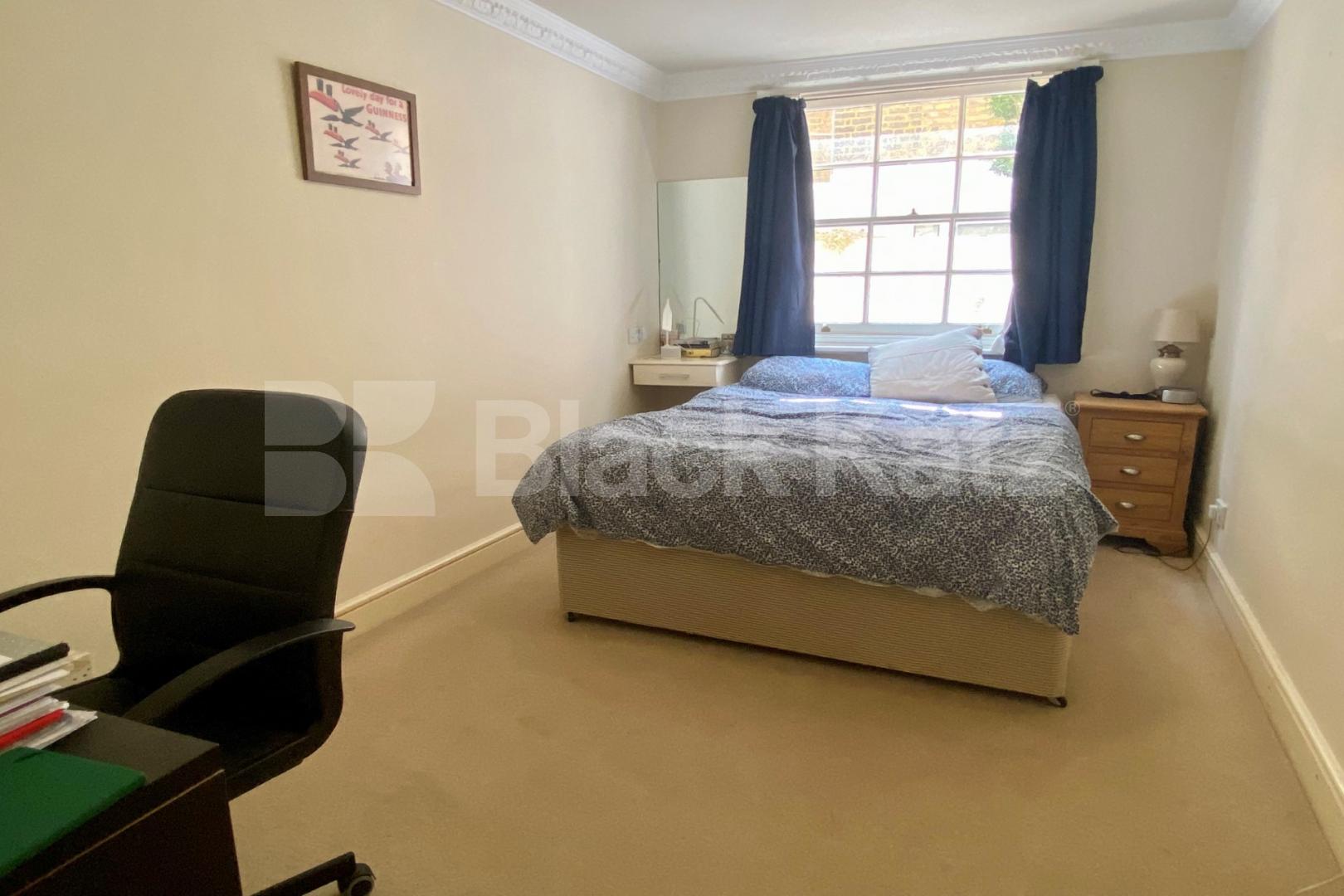 Spacious two bedroomed lower ground garden flat Alderney Street, Victoria / Pimlico